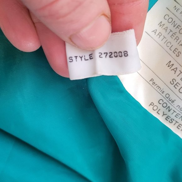 VINTAGE 100% LEATHER JACKET - Picture 2 of 16